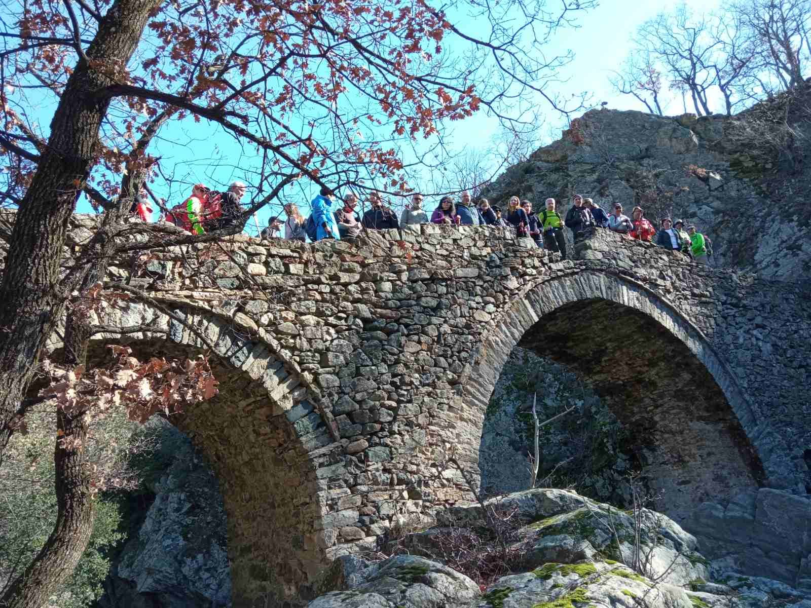 Σε χωριά της ορεινής Ροδόπης περπάτησαν 39 μέλη του ΕΟΣ Κομοτηνής