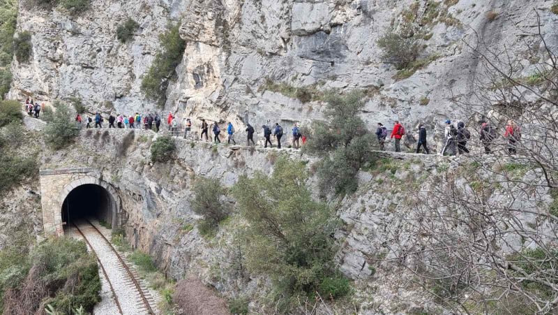 Στα στενά του Νέστου περπάτησαν 61 ορειβάτες του ΕΟΣ Κομοτηνής