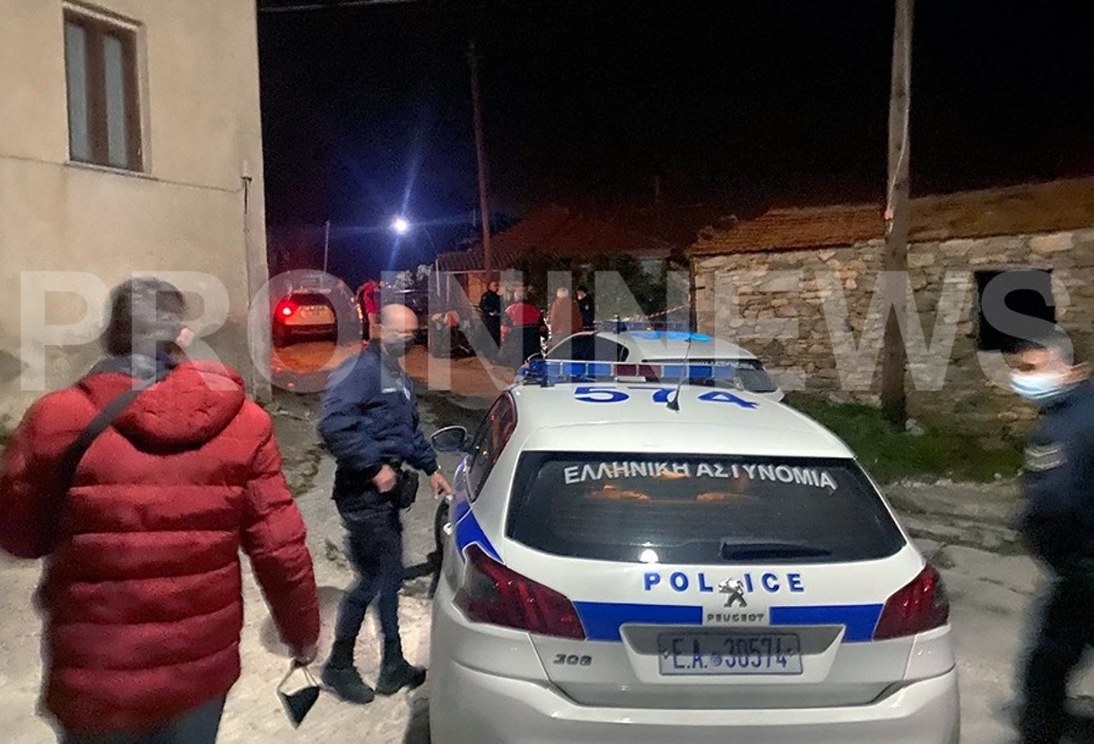 45χρονος βρέθηκε νεκρός από πυροβολισμό μέσα στο σπίτι του στην Καβάλα 45χρονος βρέθηκε νεκρός από πυροβολισμό μέσα στο σπίτι του στην Καβάλα