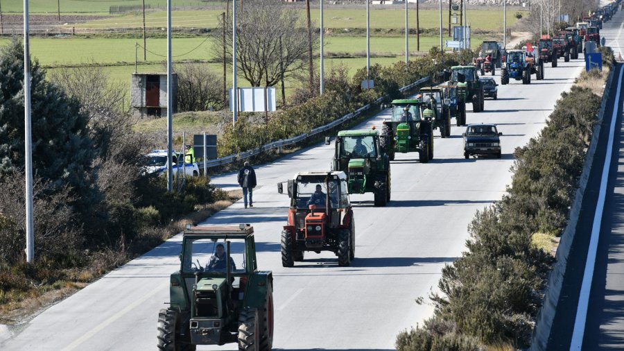 Σε συμβολικό αποκλεισμό του δρόμου θα προχωρήσουν οι αγρότες στη Νίκαια