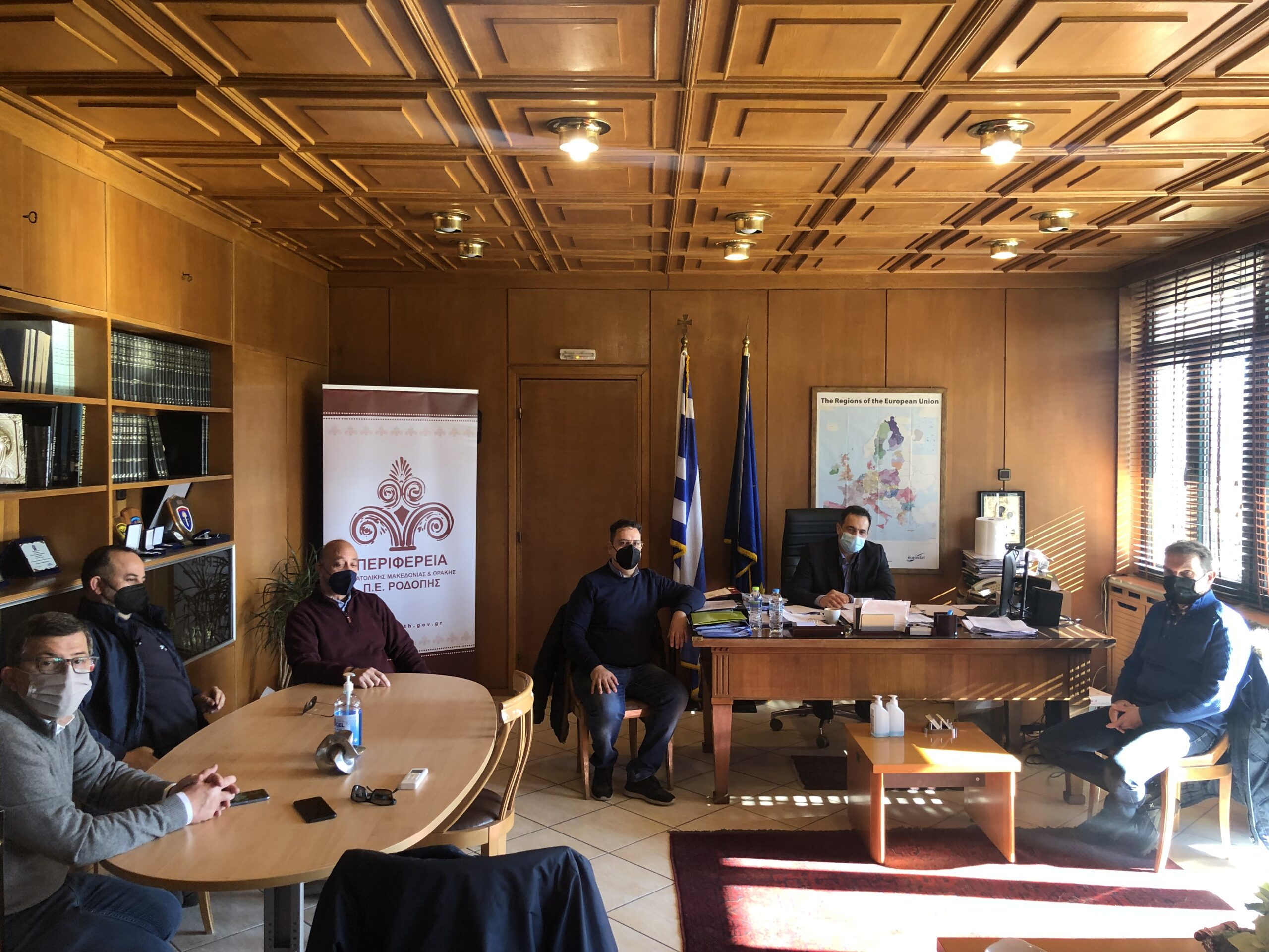 Συνάντηση εργασίας ΟΕΒΕΣ Ροδόπης με τον Αντιπεριφερειάχη Νίκο Τσαλικίδη Συνάντηση εργασίας ΟΕΒΕΣ Ροδόπης με τον Αντιπεριφερειάχη Νίκο Τσαλικίδη