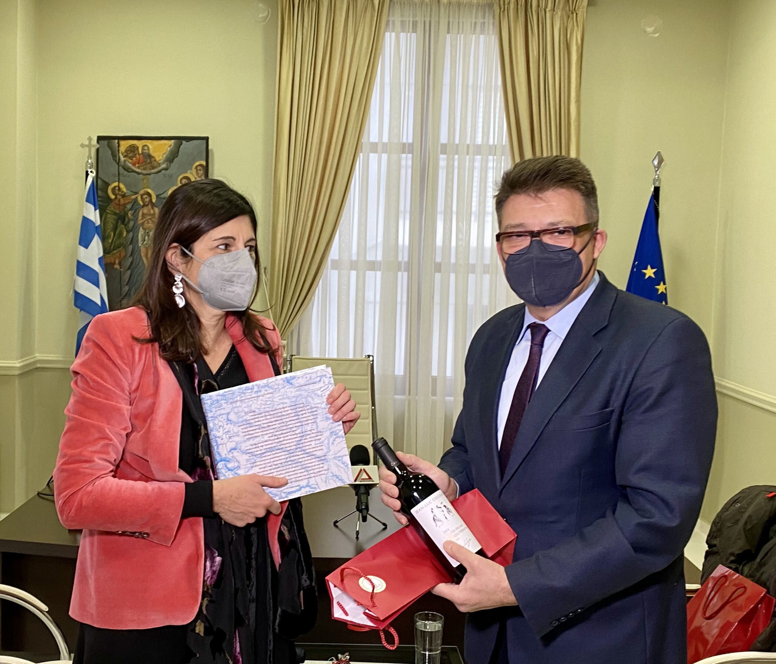Συνάντηση του Αντιπεριφερειάρχη Έβρου με την Πρόξενο της Γαλλίας στη Θεσσαλονίκη Συνάντηση του Αντιπεριφερειάρχη Έβρου με την Πρόξενο της Γαλλίας στη Θεσσαλονίκη