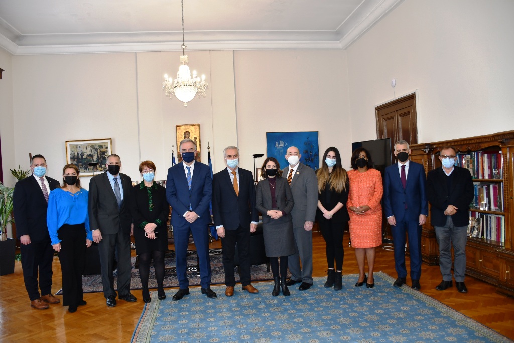 Στ. Καλαφάτης: «Χρέος και προτεραιότητα η δυνατότητα των ομογενών να ψηφίζουν από τον τόπο διαμονής τους» Στ. Καλαφάτης: «Χρέος και προτεραιότητα η δυνατότητα των ομογενών να ψηφίζουν από τον τόπο διαμονής τους»