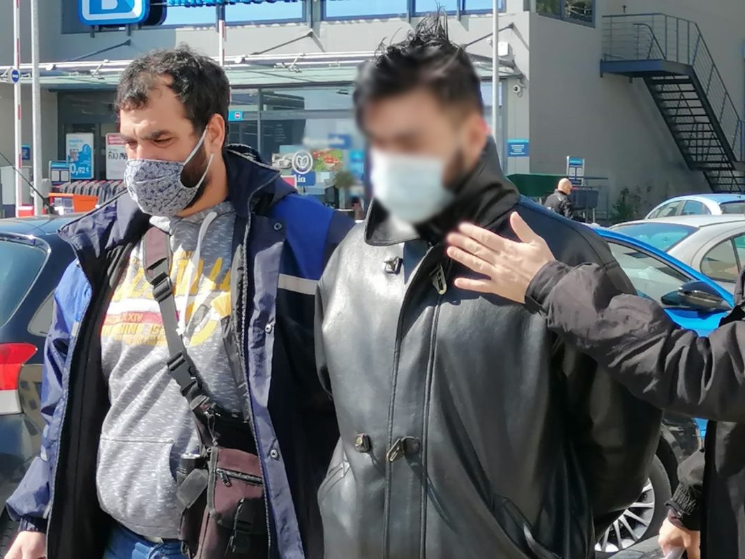 Καβάλα: H απολογία του 23χρονου που σκότωσε τη γιαγιά του – Σοκάρουν τα λόγια του! Καβάλα: H απολογία του 23χρονου που σκότωσε τη γιαγιά του – Σοκάρουν τα λόγια του!