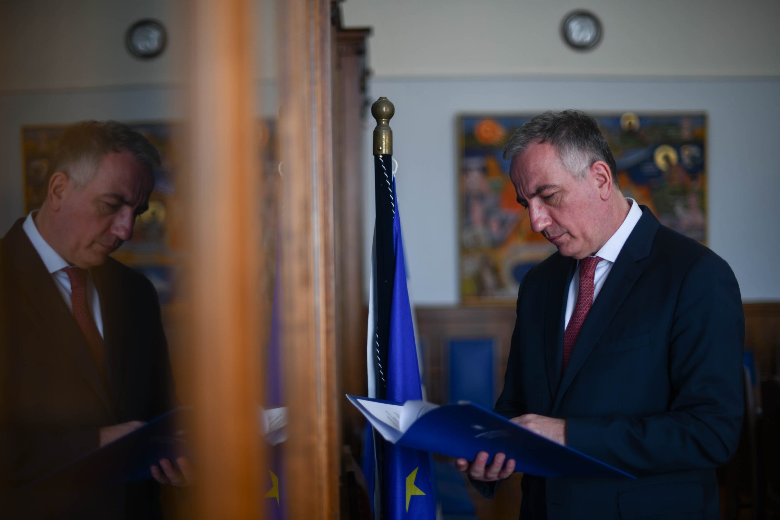 Στ. Καλαφάτης: «Η εισβολή της Ρωσίας στην Ουκρανία εκφράζει απαράδεκτο αναθεωρητισμό» Στ. Καλαφάτης: «Η εισβολή της Ρωσίας στην Ουκρανία εκφράζει απαράδεκτο αναθεωρητισμό»