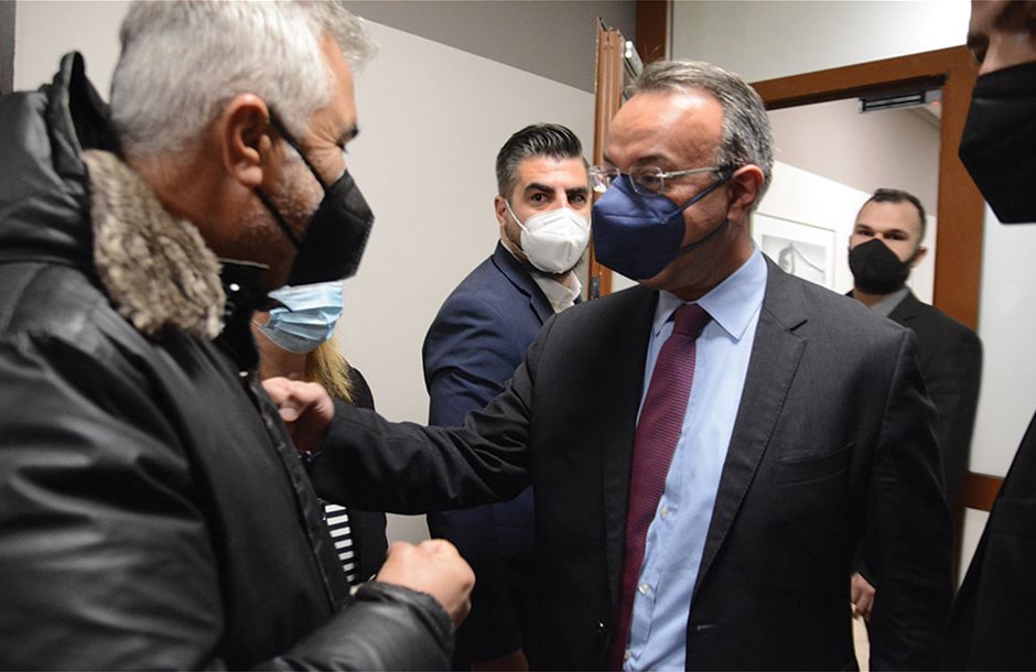 «Ή γίνεστε επιχειρηµατίες ή δεν έχετε τύχη», το µήνυµα από τον υπουργό Οικονομικών «Ή γίνεστε επιχειρηµατίες ή δεν έχετε τύχη», το µήνυµα από τον υπουργό Οικονομικών