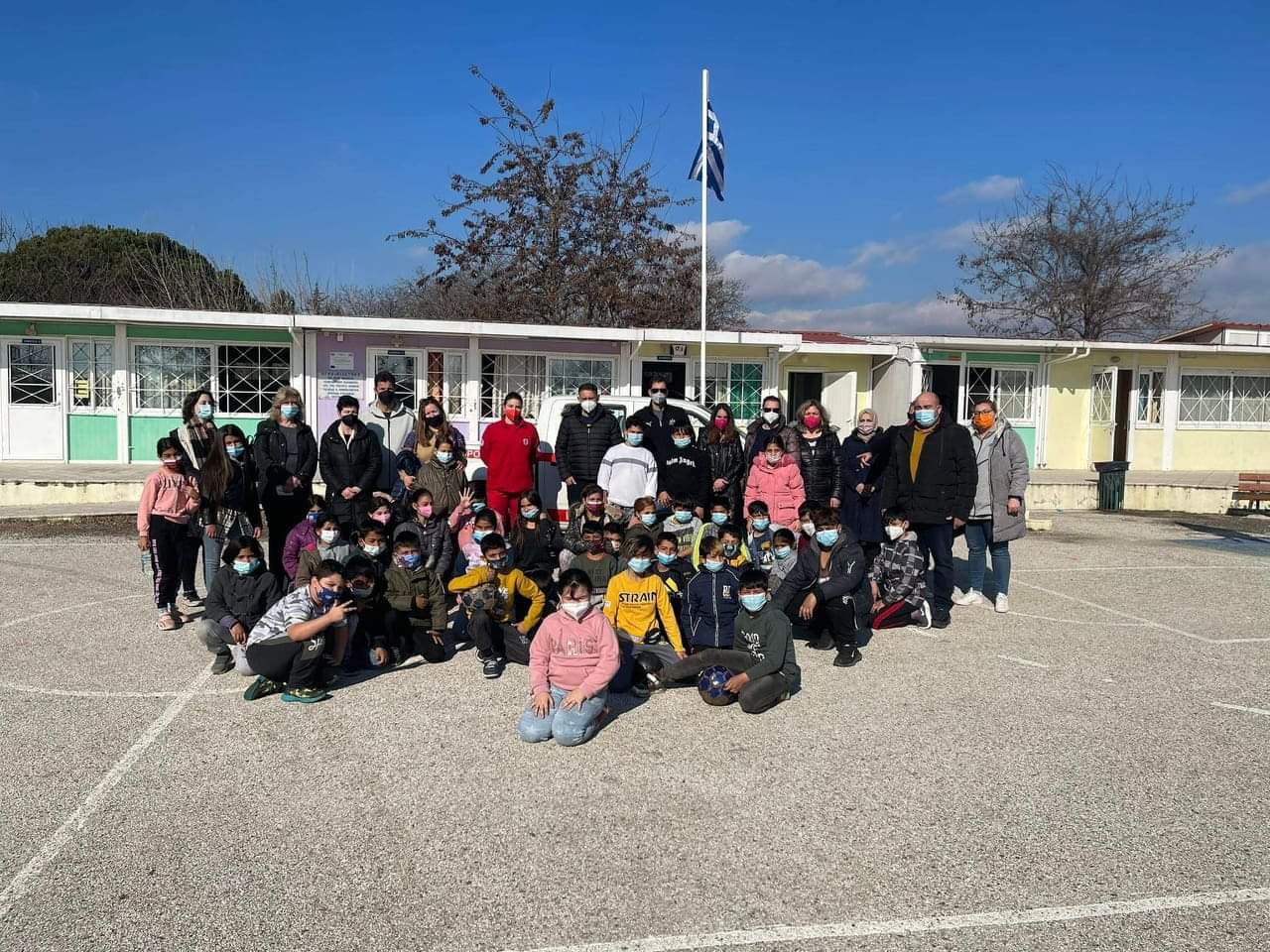 Δράση αυτή του Εθελοντισμού αποδεικνύει έμπρακτα τον αυτοσεβασμό, τον σεβασμό στον άνθρωπο και την αλληλεγγύη που χαρακτηρίζει ακόμη την κοινωνία μας Δράση αυτή του Εθελοντισμού αποδεικνύει έμπρακτα τον αυτοσεβασμό, τον σεβασμό στον άνθρωπο και την αλληλεγγύη που χαρακτηρίζει ακόμη την κοινωνία μας