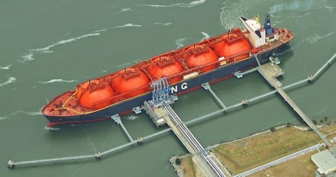 Τα σενάρια για πλωτό LNG στην Καβάλα στο Περιφερειακό Συμβούλιο ΑΜ-Θ Τα σενάρια για πλωτό LNG στην Καβάλα στο Περιφερειακό Συμβούλιο ΑΜ-Θ
