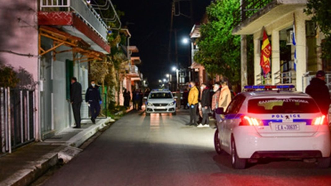 Ανδραβίδα: Άτομο μέσα στο σπίτι του εγκλήματος – Έχουν σπεύσει αστυνομικές δυνάμεις! Ανδραβίδα: Άτομο μέσα στο σπίτι του εγκλήματος – Έχουν σπεύσει αστυνομικές δυνάμεις!