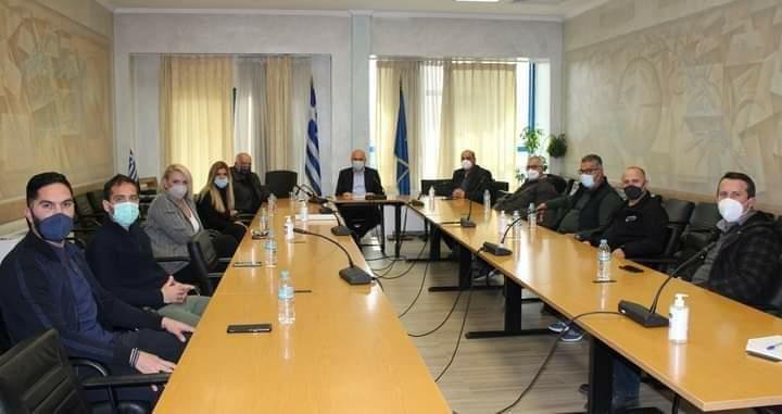 Συνάντηση Περιφερειάρχη ΑΜ-Θ με το ΔΣ της ΕΠΣ Θράκης Συνάντηση Περιφερειάρχη ΑΜ-Θ με το ΔΣ της ΕΠΣ Θράκης