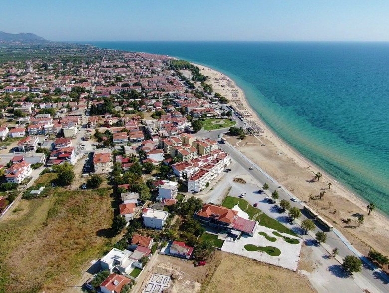 Καβάλα: Προσφέρει σπίτι και εργασία σε Ουκρανούς πρόσφυγες ο όμιλος Κουρτίδη. Καβάλα: Προσφέρει σπίτι και εργασία σε Ουκρανούς πρόσφυγες ο όμιλος Κουρτίδη.