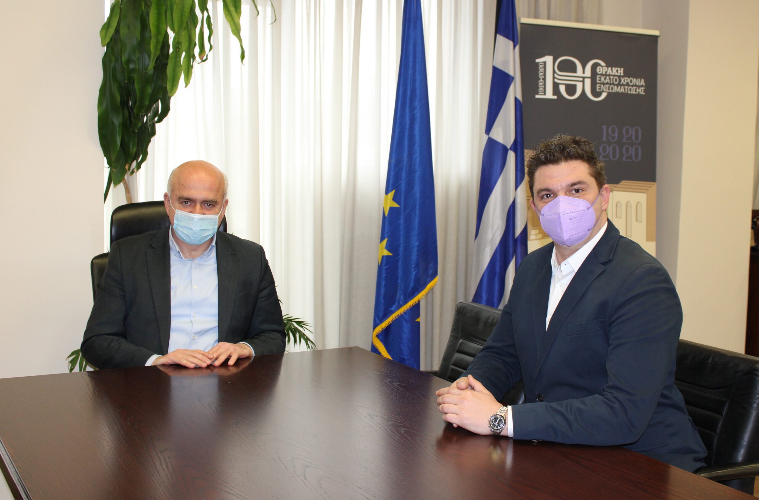 Συνεργασία του Περιφερειάρχη ΑΜΘ Χρήστου Μέτιου με τον Καβαλιώτη οδοντίατρο Δημήτρη Θεοδωρίδη Συνεργασία του Περιφερειάρχη ΑΜΘ Χρήστου Μέτιου με τον Καβαλιώτη οδοντίατρο Δημήτρη Θεοδωρίδη
