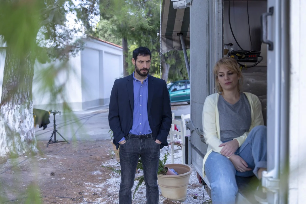 Σασμός: Στέλλα και Άγγελος απομακρύνονται όλο και περισσότερο Σασμός: Στέλλα και Άγγελος απομακρύνονται όλο και περισσότερο
