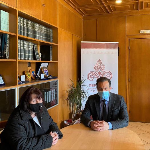 Συνάντηση εργασίας Νίκου Τσαλικίδη με την πρόεδρο του συλλόγου πολυτέκνων Ροδόπης Συνάντηση εργασίας Νίκου Τσαλικίδη με την πρόεδρο του συλλόγου πολυτέκνων Ροδόπης