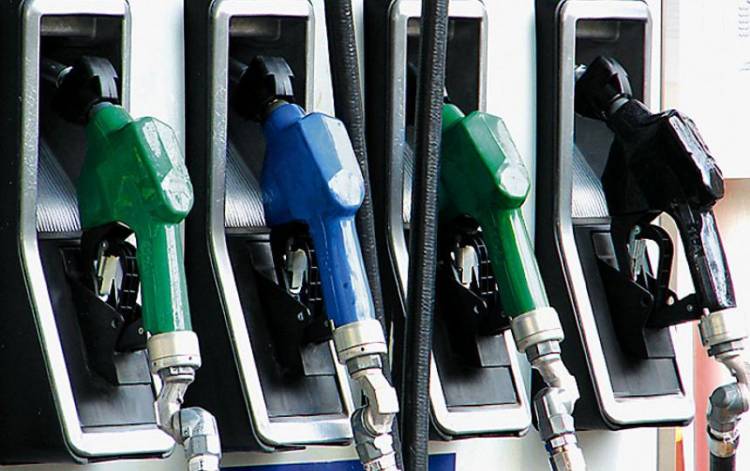 Αύξηση τιμών καθημερινά στις τιμές των καυσίμων Αύξηση τιμών καθημερινά στις τιμές των καυσίμων