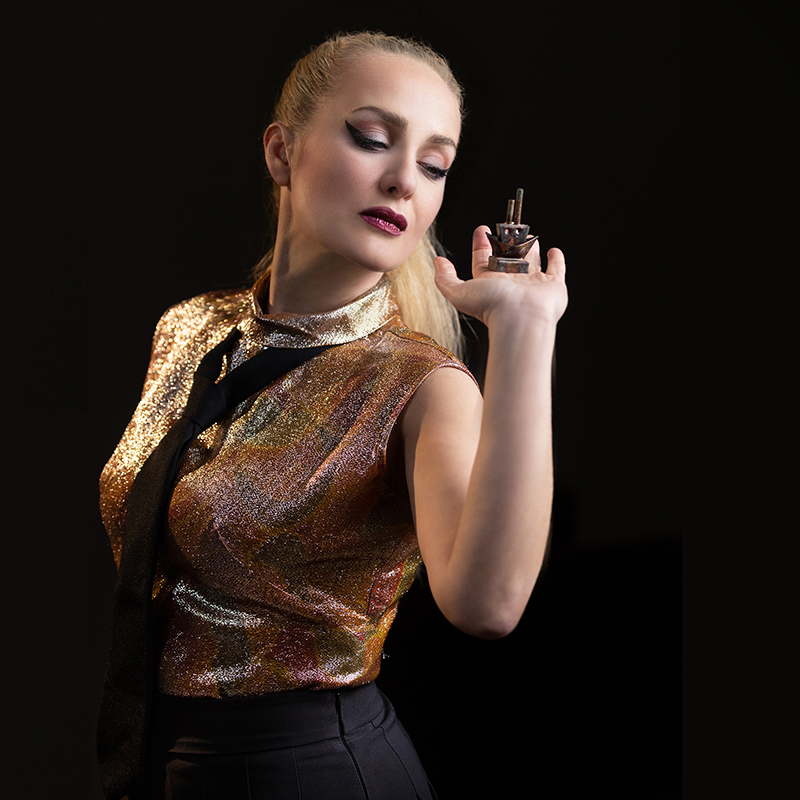 Lia Hide – “Row Row Row” – New Single Lia Hide – “Row Row Row” – New Single