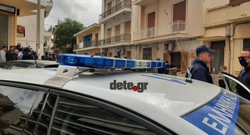 Τι πήραν από το σπίτι της Ρούλας Πισπιρίγκου στην Πάτρα οι αστυνομικοί !; (+ βίντεο) Τι πήραν από το σπίτι της Ρούλας Πισπιρίγκου στην Πάτρα οι αστυνομικοί !; (+ βίντεο)