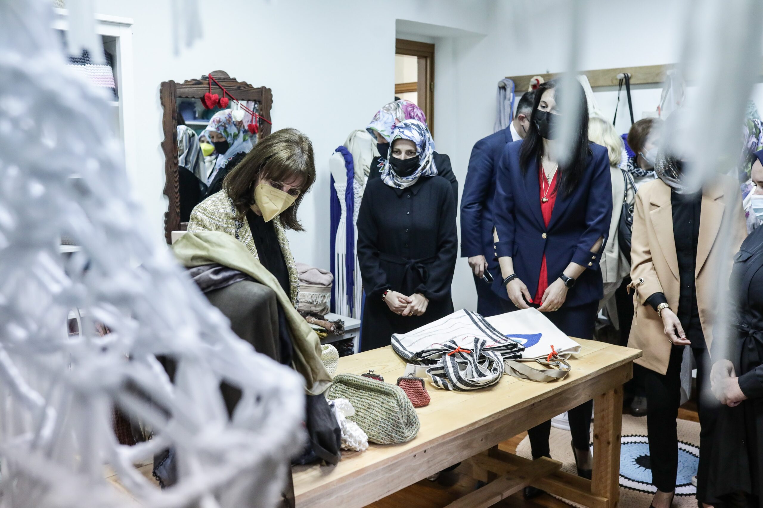 Την Κοινωνική Συνεταιριστική Επιχείρηση “ΠΛΕΤΕΝΟ” επισκέφθηκε η ΠτΔ Την Κοινωνική Συνεταιριστική Επιχείρηση “ΠΛΕΤΕΝΟ” επισκέφθηκε η ΠτΔ