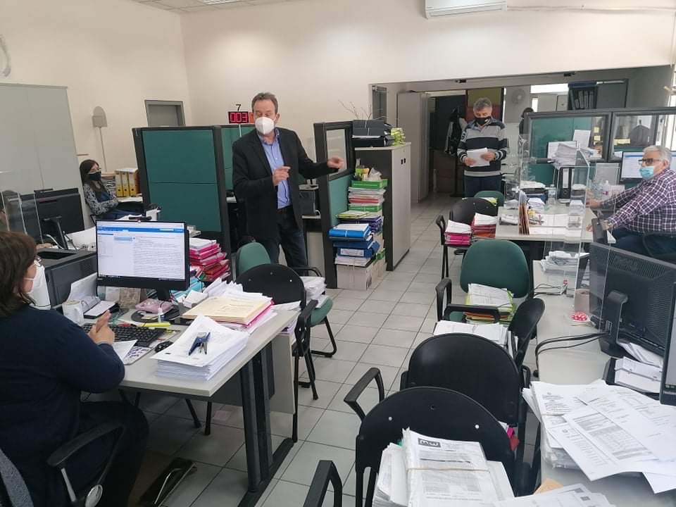 Επίσκεψη Δημήτρη Χαρίτου στον ΟΑΕΔ: «Ενίσχυση του κοινωνικού κράτους και των δημόσιων δομών και όχι απαξίωση του ΟΑΕΔ και τιμωρητική πολιτική απέναντι στους ανέργους» Επίσκεψη Δημήτρη Χαρίτου στον ΟΑΕΔ: «Ενίσχυση του κοινωνικού κράτους και των δημόσιων δομών και όχι απαξίωση του ΟΑΕΔ και τιμωρητική πολιτική απέναντι στους ανέργους»