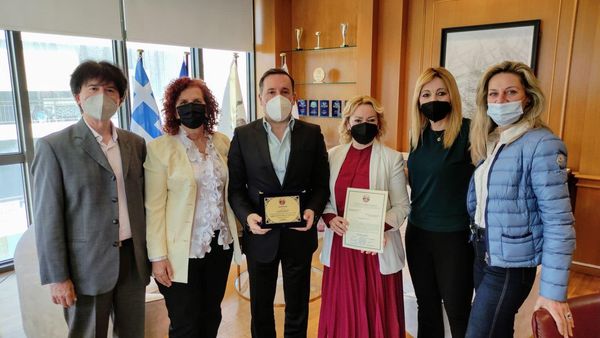 Ο Γιάννης Ζαμπούκης συναντήθηκε με μέλη του Π.Σ Πυθιωτών Αλεξανδρούπολης Ο Γιάννης Ζαμπούκης συναντήθηκε με μέλη του Π.Σ Πυθιωτών Αλεξανδρούπολης