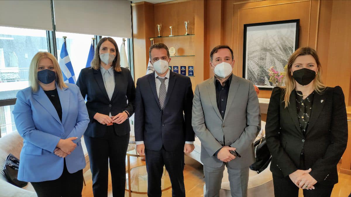 Eπανασυνδέεται η Αλεξανδρούπολη με το Ηράκλειο Κρήτης με απευθείας αεροπορική γραμμή Eπανασυνδέεται η Αλεξανδρούπολη με το Ηράκλειο Κρήτης με απευθείας αεροπορική γραμμή