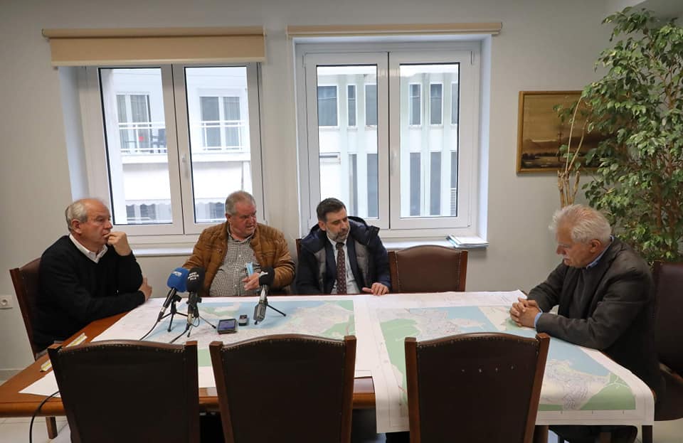 Σύσκεψη για το συντονισμό έργων του Δήμου και της ΔΕΔΑ στο κέντρο της Καβάλας Σύσκεψη για το συντονισμό έργων του Δήμου και της ΔΕΔΑ στο κέντρο της Καβάλας