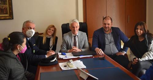 Επίσκεψη του Παραρτήματος ΑμΕΑ Ξάνθης στο Μανώλη Τσέπελη Επίσκεψη του Παραρτήματος ΑμΕΑ Ξάνθης στο Μανώλη Τσέπελη