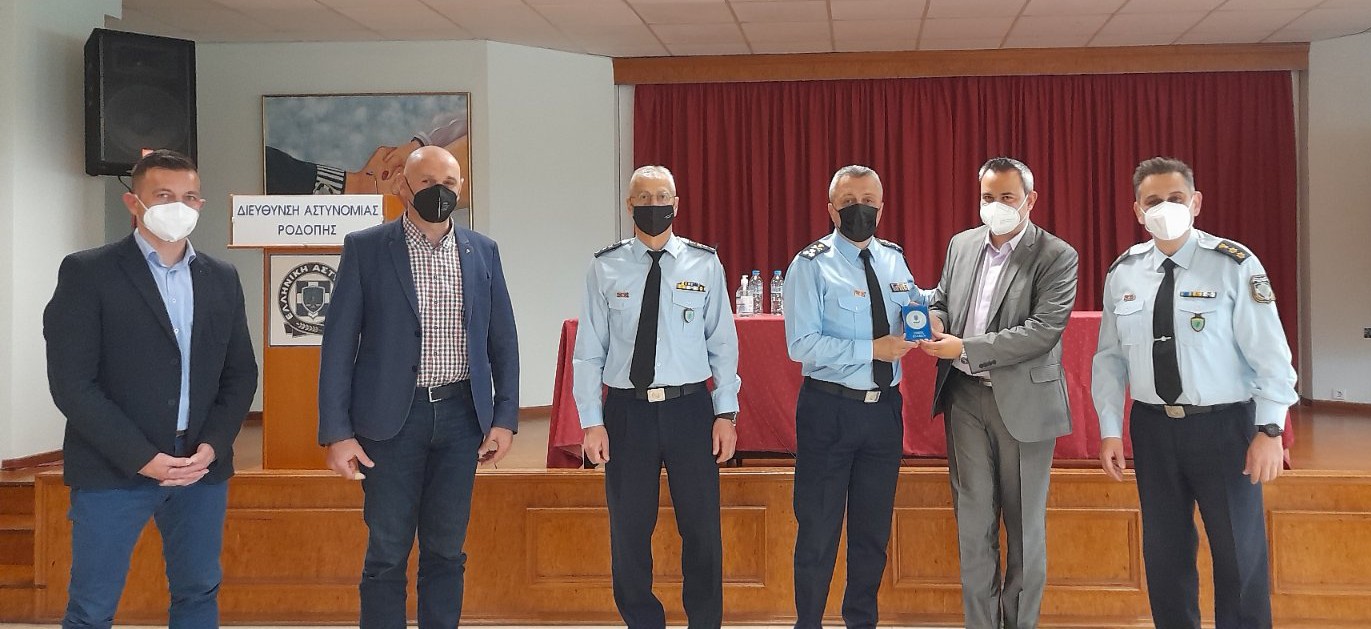 Συνάντηση της Ε.Α.Α.Μ.Θ. με τον Γενικό Επιθεωρητή Αστυνομίας Βορείου Ελλάδος Αντιστράτηγο κ. Γεώργιο Δούβαλη Συνάντηση της Ε.Α.Α.Μ.Θ. με τον Γενικό Επιθεωρητή Αστυνομίας Βορείου Ελλάδος Αντιστράτηγο κ. Γεώργιο Δούβαλη