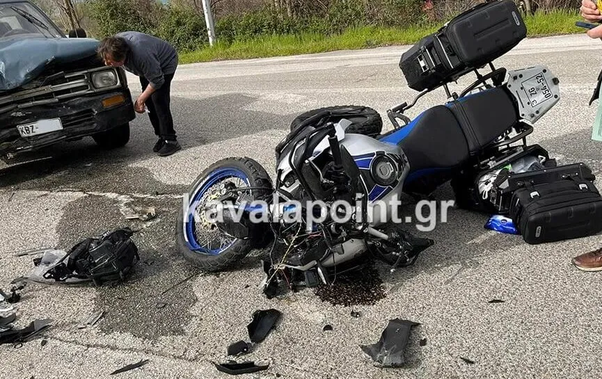 Τροχαίο ατύχημα στη Λυδία Καβάλας Τροχαίο ατύχημα στη Λυδία Καβάλας