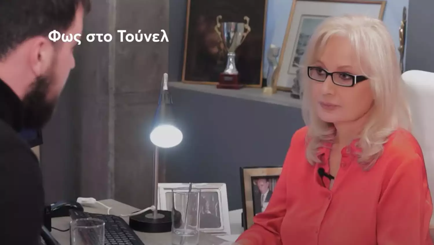 Έριξε το ίντερνετ η συνέντευξη του Μάνου στην Αγγελική Νικολούλη Έριξε το ίντερνετ η συνέντευξη του Μάνου στην Αγγελική Νικολούλη