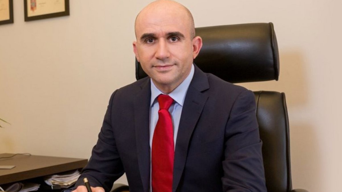 Ο ιατροδιαστής Γρηγόρης Λέων καταγγέλει ότι δέχεται απειλές για τη ζωή του Ο ιατροδιαστής Γρηγόρης Λέων καταγγέλει ότι δέχεται απειλές για τη ζωή του