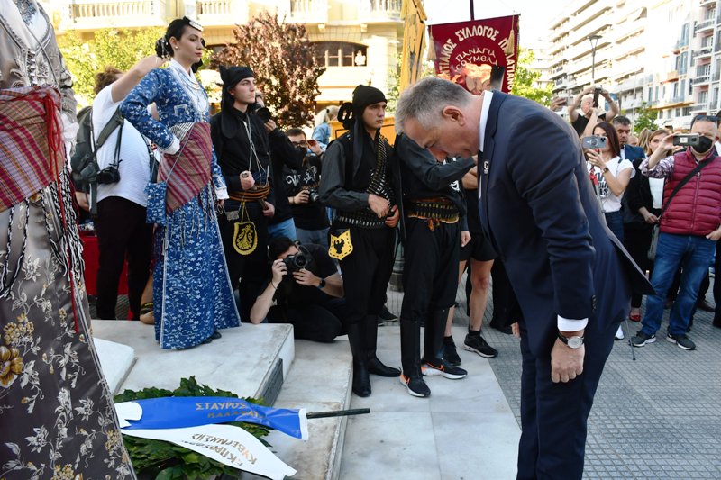 Στ. Καλαφάτης: «Τιμούμε σήμερα τους Τραντέλληνες που χάθηκαν κι αυτούς που υπέφεραν, αλλά ποτέ δεν γονάτισαν» Στ. Καλαφάτης: «Τιμούμε σήμερα τους Τραντέλληνες που χάθηκαν κι αυτούς που υπέφεραν, αλλά ποτέ δεν γονάτισαν»