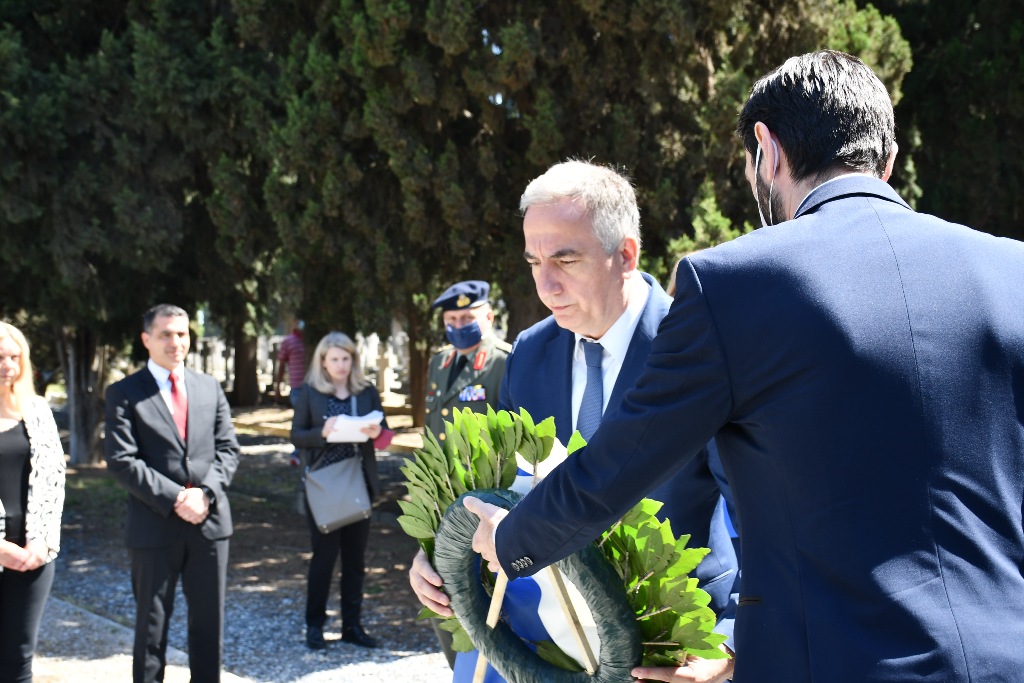 Στ. Καλαφάτης: «Η φετινή επέτειος της λήξης του Β΄ΠΠ στιγματίζεται από τη συνεχιζόμενη ρωσική εισβολή στην Ουκρανία»