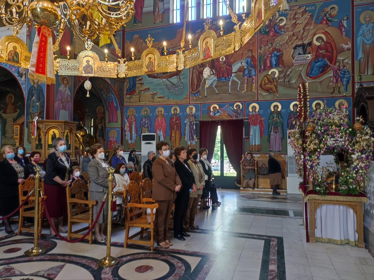 H Φιλόπτωχος Αδελφότης Κυριών Κομοτηνής τιμώντας την προστάτιδά της, Αγ. Ειρήνη τέλεσε αρτοκλασία