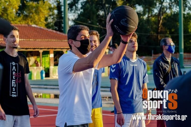 Αναβολή μερικών εβδομάδων για την έλευση του Λευτέρη Αυγενάκη στη Θράκη