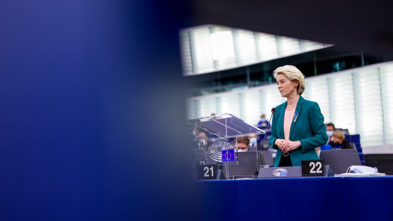 Η ΕΕ ετοιμάζει σχέδιο ύψους 195 δισ. ευρώ για να εγκαταλείψει τα ρωσικά ορυκτά καύσιμα Η ΕΕ ετοιμάζει σχέδιο ύψους 195 δισ. ευρώ για να εγκαταλείψει τα ρωσικά ορυκτά καύσιμα
