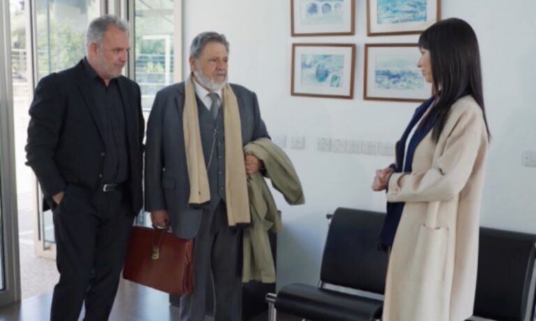Γη της Ελιάς: Απαγορεύουν στην Αρετή να δει το εγγόνι της Γη της Ελιάς: Απαγορεύουν στην Αρετή να δει το εγγόνι της