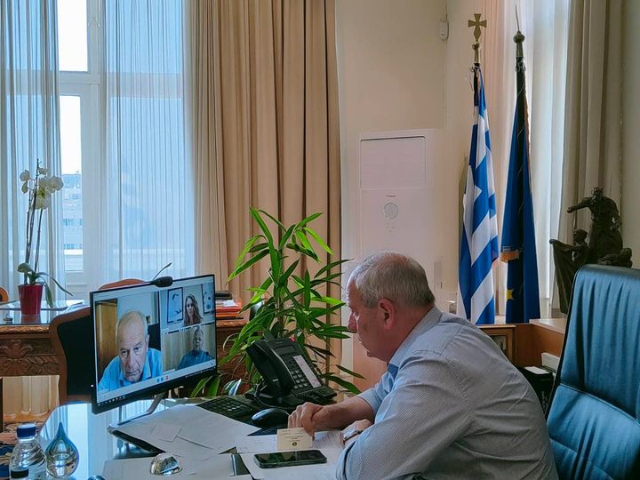 Ο Δήμαρχος Καβάλας στο πλευρό του «Χαμόγελου του Παιδιού» Ο Δήμαρχος Καβάλας στο πλευρό του «Χαμόγελου του Παιδιού»