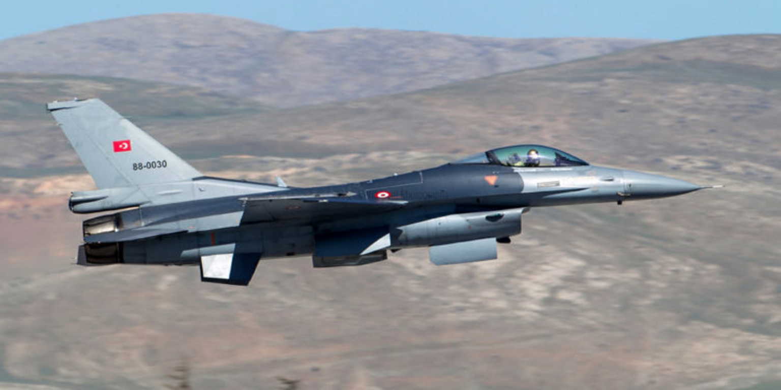 Μαχητικά τουρκικά F-16 πέταξαν πάνω από την Παναγιά και τις Οινούσσες