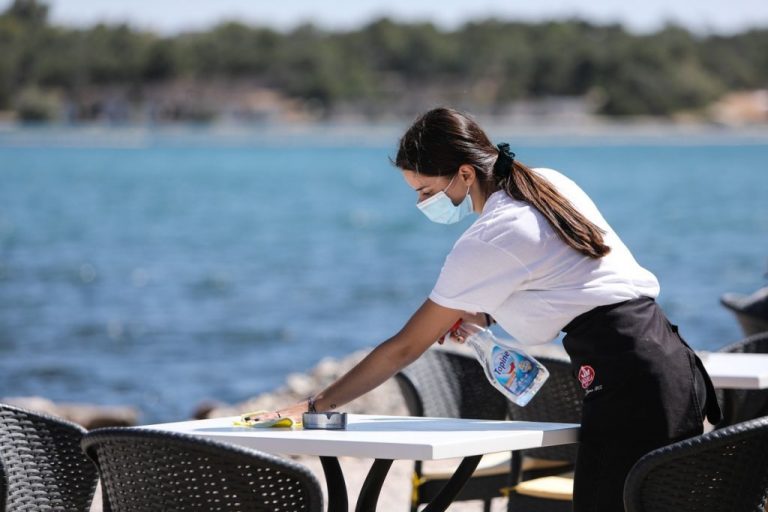Γκαρά: «Βιώσιμη ανάπτυξη στον τουριστικό κλάδο σημαίνει ίση μεταχείριση και ενδυνάμωση των γυναικών, αλλά και των νέων ανθρώπων» Γκαρά: «Βιώσιμη ανάπτυξη στον τουριστικό κλάδο σημαίνει ίση μεταχείριση και ενδυνάμωση των γυναικών, αλλά και των νέων ανθρώπων»