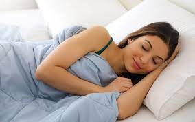 7 τρόποι για να σας πάρει εύκολα και γρήγορα ο ύπνος