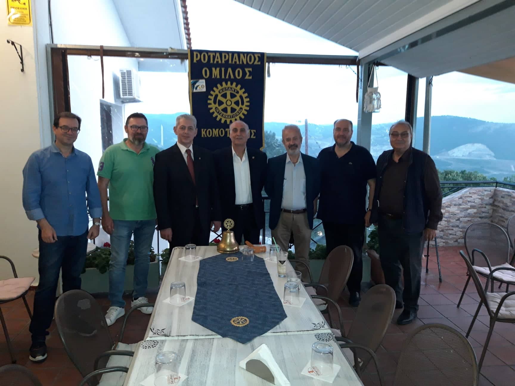Αλλαγή ηγεσίας στο Ροταριανό Όμιλο Κομοτηνής Αλλαγή ηγεσίας στο Ροταριανό Όμιλο Κομοτηνής