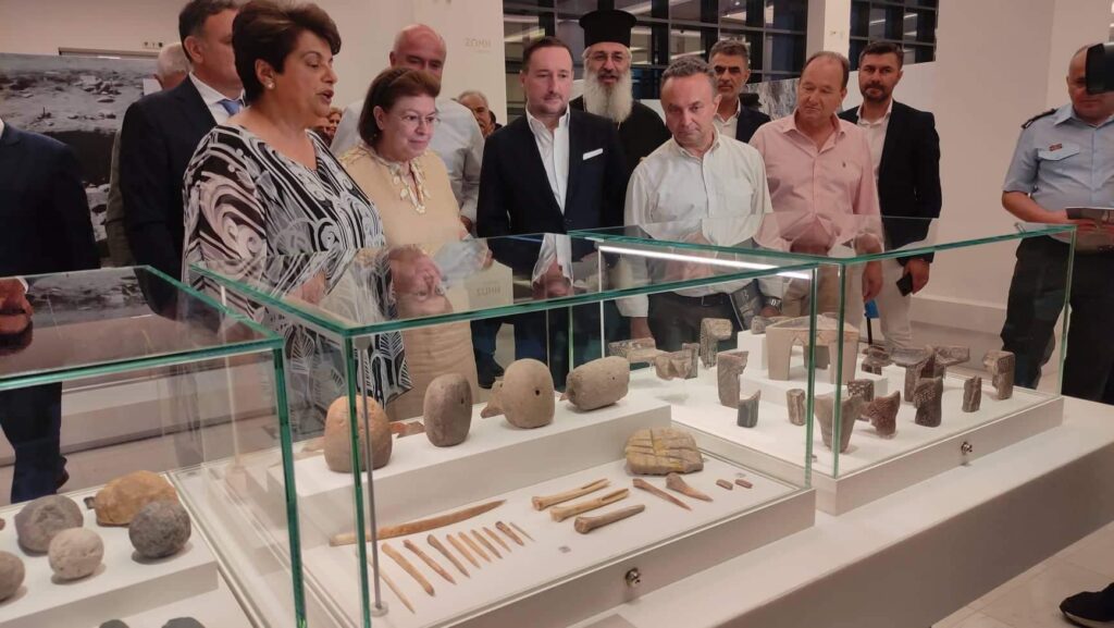 Την επίσημη έναρξη λειτουργίας του Αρχαιολογικού Μουσείου Αλεξανδρούπολης εγκαινίασε η υπουργός Πολιτισμού Λίνα Μενδώνη