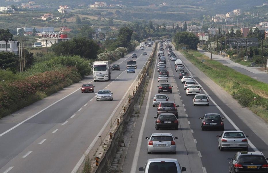 3,5 μέρες τον χρόνο χαμένες στη κίνηση των δρόμων της Θεσσαλονίκης 3,5 μέρες τον χρόνο χαμένες στη κίνηση των δρόμων της Θεσσαλονίκης