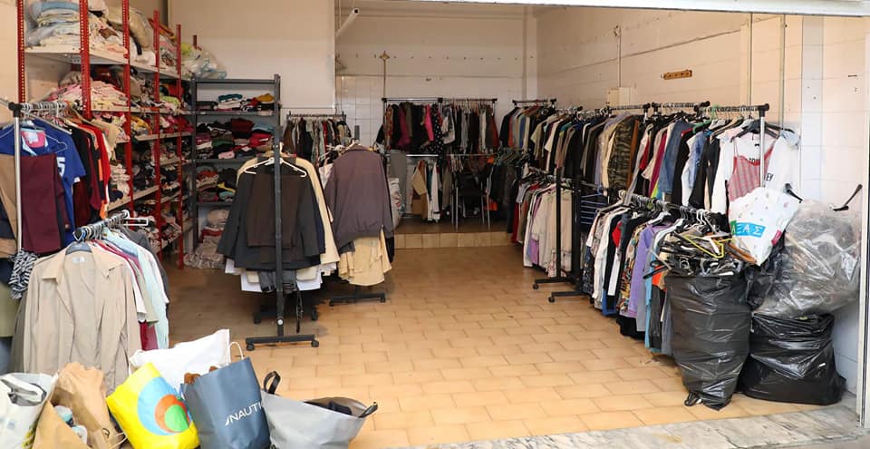 Μπουτίκ ρούχων για τους άπορους συμπολίτες από το Δήμο Καβάλας Μπουτίκ ρούχων για τους άπορους συμπολίτες από το Δήμο Καβάλας