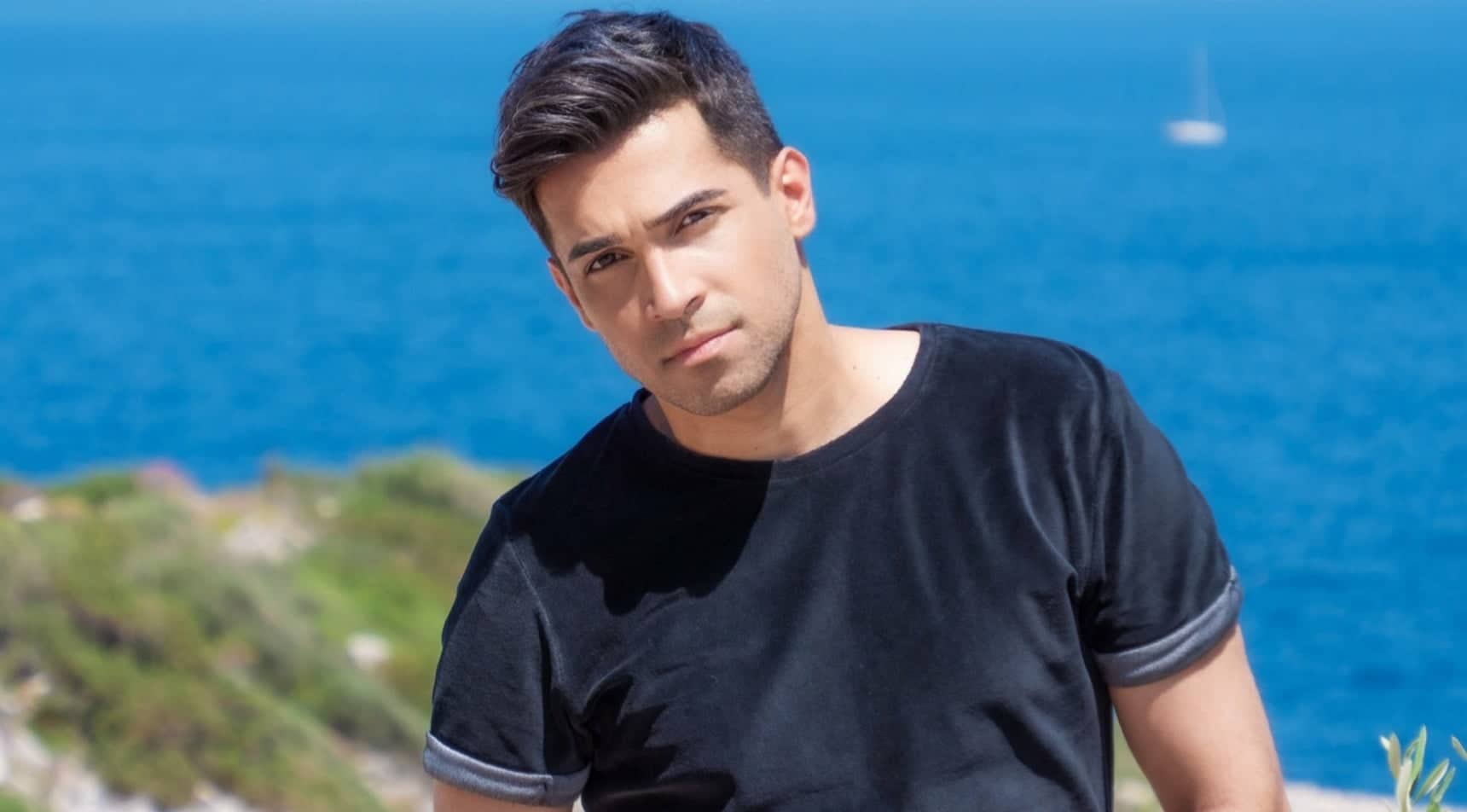 Ο Νίκος Βέρτης διασκέδασε στον Βασίλη Δήμα στη Μύκονο Ο Νίκος Βέρτης διασκέδασε στον Βασίλη Δήμα στη Μύκονο
