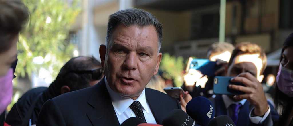 H απάντηση Κούγια σε Ηλιόπουλο: «Με δικό σας νόμο ο Λιγνάδης έπρεπε υποχρεωτικά να αφεθεί ελεύθερος» H απάντηση Κούγια σε Ηλιόπουλο: «Με δικό σας νόμο ο Λιγνάδης έπρεπε υποχρεωτικά να αφεθεί ελεύθερος»