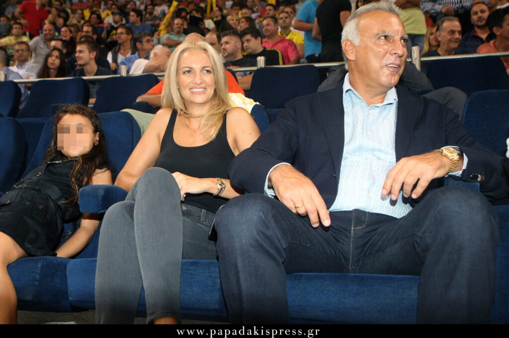Η γοητευτική σύζυγός του Νίκου Γκάλη με την οποία έχει αποκτήσει μία κόρη