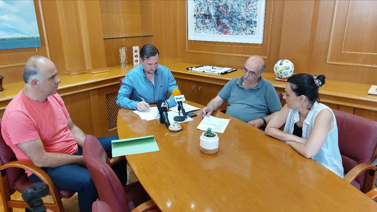 Αποκαθίστανται οι καταστροφές στο οδικό δίκτυο και τις υποδομές αυτού στη Δ.Ε. Φερών Αποκαθίστανται οι καταστροφές στο οδικό δίκτυο και τις υποδομές αυτού στη Δ.Ε. Φερών