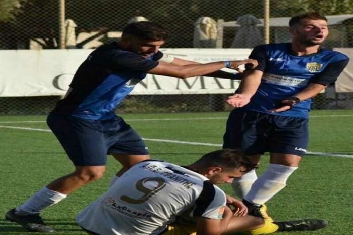 ΕΠΣ Θράκης: Στον Σπάρτακο από τους Προσκυνητές ο Γιαννακόπουλος! Παραμένει στους Αγίους ο Σπύρος Μπάρκουλας ΕΠΣ Θράκης: Στον Σπάρτακο από τους Προσκυνητές ο Γιαννακόπουλος! Παραμένει στους Αγίους ο Σπύρος Μπάρκουλας